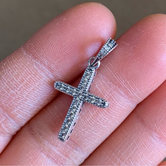 NWOT Sparkling Cross Pendant Dangle Charm CZ Sterling Silver 925 - Picture 4 of 9